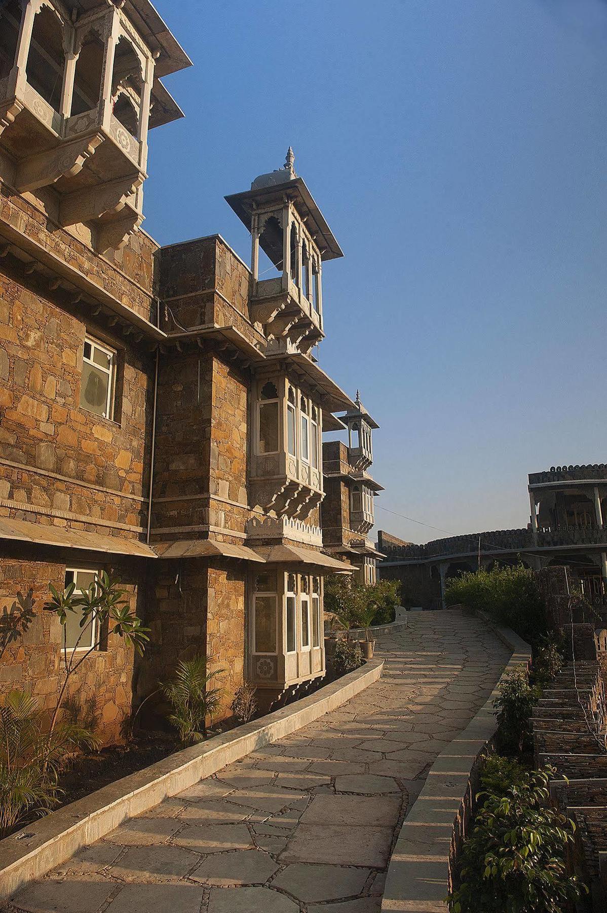 ดิ อมาการ์ธ - อุทัยปาร์ โฮเต็ล Hotel อุเดเปอร์ ภายนอก รูปภาพ