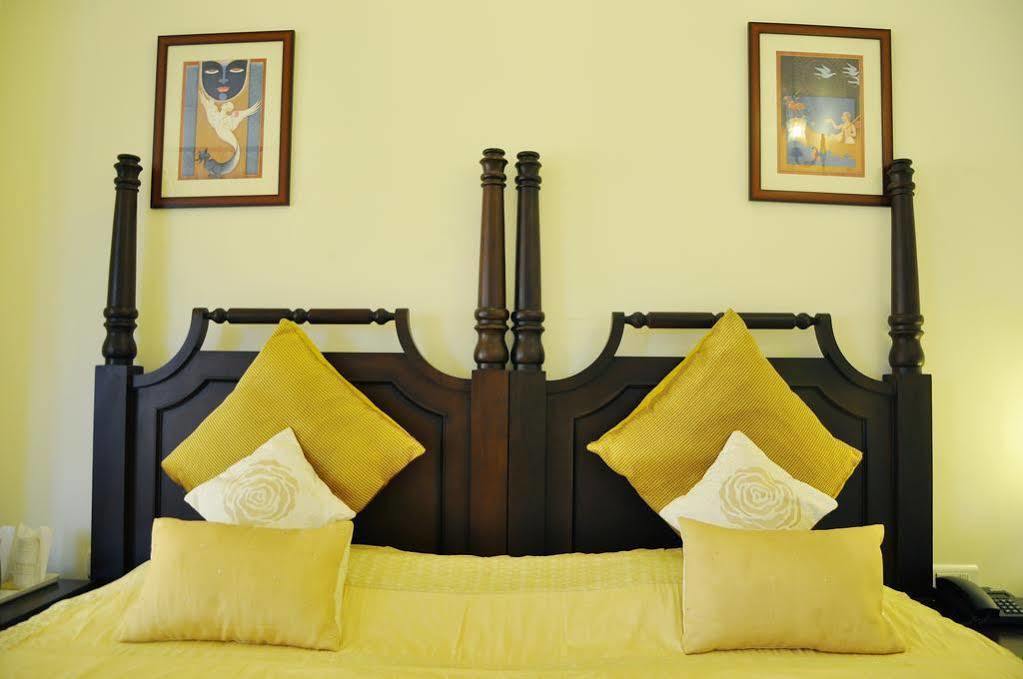 ดิ อมาการ์ธ - อุทัยปาร์ โฮเต็ล Hotel อุเดเปอร์ ภายนอก รูปภาพ