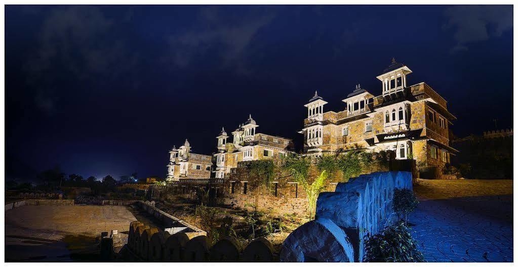 ดิ อมาการ์ธ - อุทัยปาร์ โฮเต็ล Hotel อุเดเปอร์ ภายนอก รูปภาพ